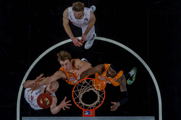 的卓越表现 的卓越表现