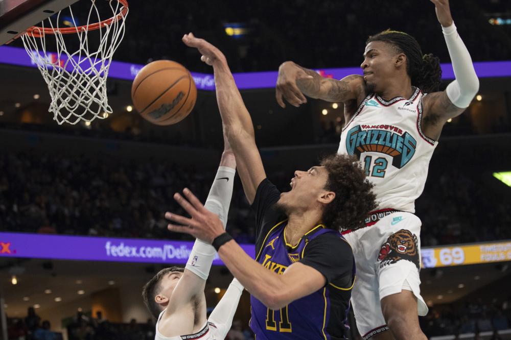 在休赛期送 在休赛期送